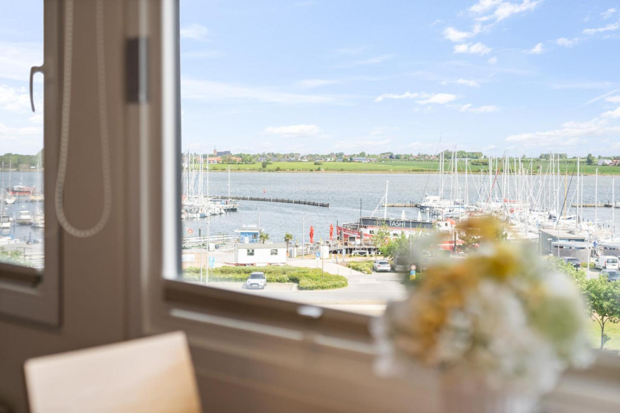 Stranddistel 4 Hafenkoje Burgtiefe auf Fehmarn エクステリア 写真